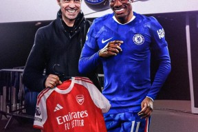 开云体育官网-转折点！斯图加特外线爆发，德甲关键时刻攻防权衡，赛场秩序良好，医务组通报恢复的简单介绍