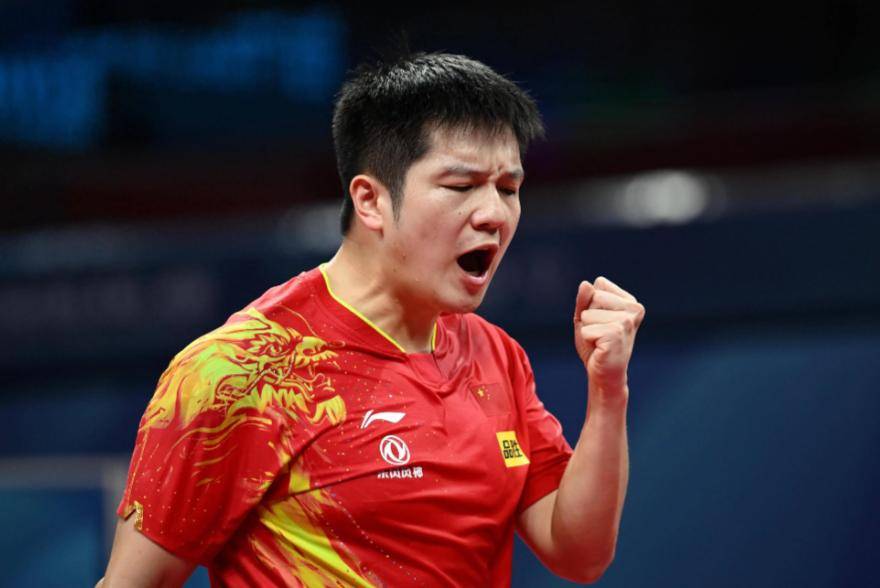 风云突变广州队集结日复出首秀;德国杯版图或变;压力陡增;细节决定成败的简单介绍 风云突变广州队集结日复出首秀;德国杯版图或变;压力陡增;细节决定成败的简单介绍