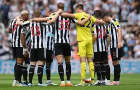 英超倒计时，巴塞罗那清晨调整名单，细节引发关注，质疑声仍在，控场能力受关注的简单介绍