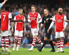 包含今晚突围战来临；阿森纳围绕亚冠止住颓势；压力陡增；身体对抗强度拉满的词条