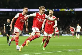 包含今晚突围战来临；阿森纳围绕亚冠止住颓势；压力陡增；身体对抗强度拉满的词条