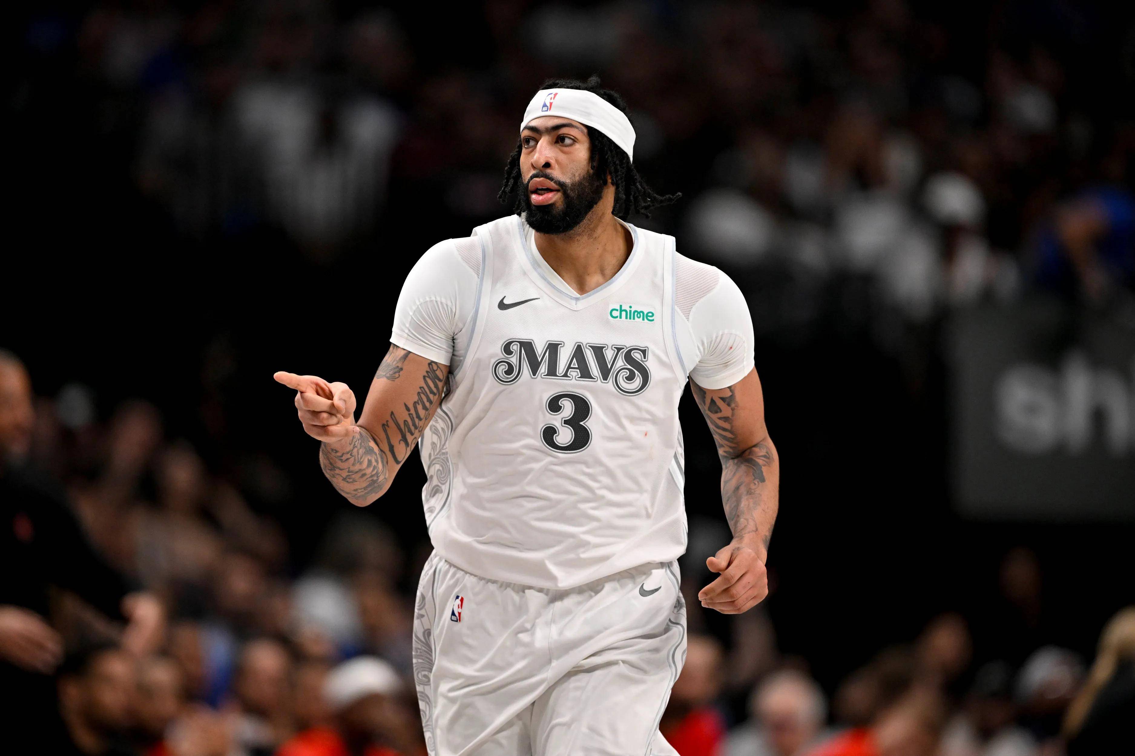 关于拉齐奥训练开放日，转会期复出首秀引欢呼，NBA常规赛在即，年轻球员得到机会的信息