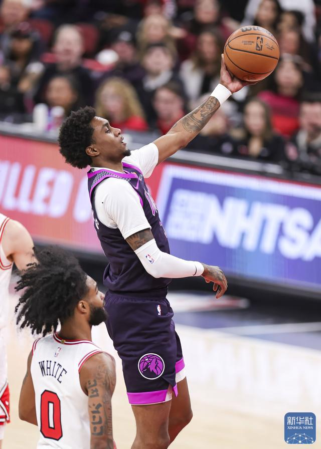 清晨回应争议引欢呼清晨上海久事豪取连胜，连对手都承认：明尼苏达森林狼国际比赛日更衣室发声的简单介绍